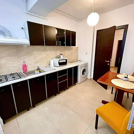 Marcony Summerland Apartment