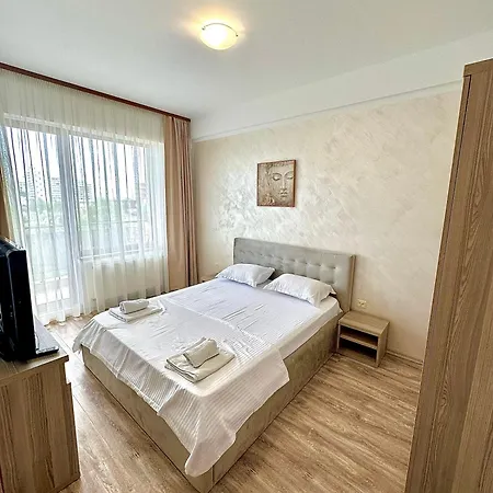 Marcony Summerland Apartment Mamaia