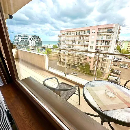 Apartment Marcony Summerland